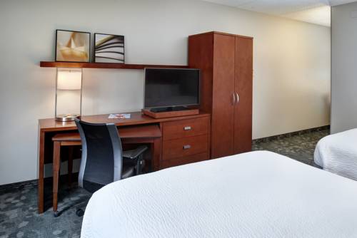 Imagen de la habitación del Hotel AmericInn by Wyndham Brookfield. Foto 5