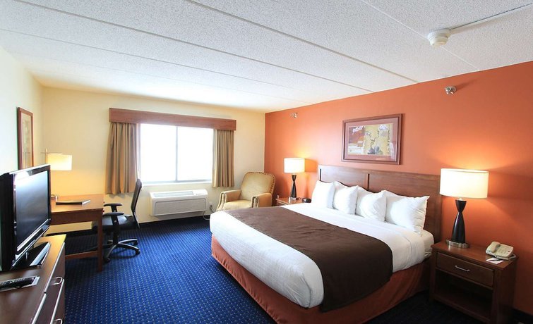 Imagen de la habitación del Hotel AmericInn by Wyndham Cedar Rapids Airport. Foto 3
