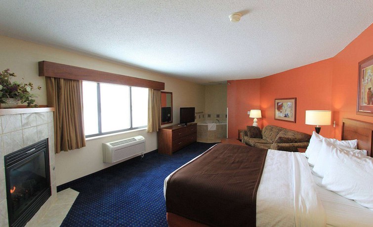 Imagen de la habitación del Hotel AmericInn by Wyndham Cedar Rapids Airport. Foto 4