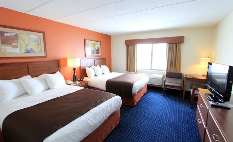 Imagen de la habitación del Hotel AmericInn by Wyndham Cedar Rapids Airport. Foto 13