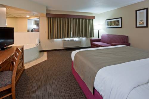Imagen de la habitación del Hotel AmericInn by Wyndham Duluth South Black Woods Event Center. Foto 8