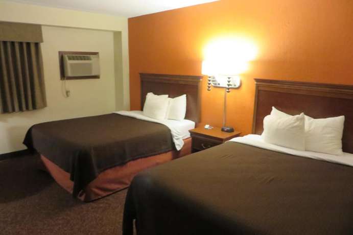 Imagen de la habitación del Hotel AmericInn by Wyndham Forest Lake. Foto 10