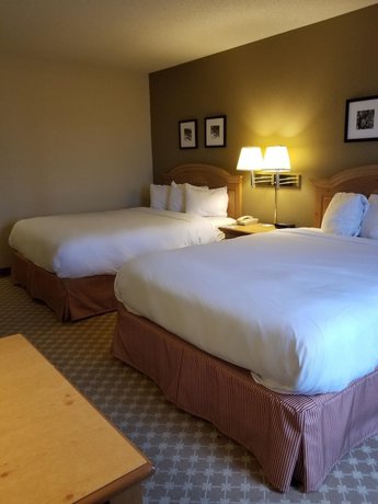 Imagen de la habitación del Hotel AmericInn by Wyndham Galesburg. Foto 10