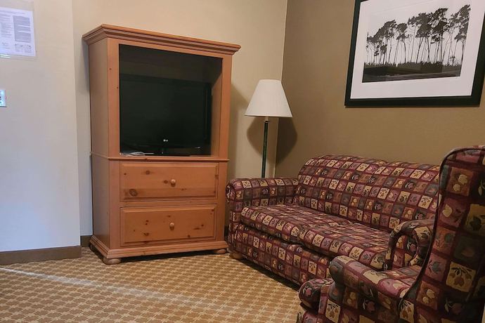 Imagen de la habitación del Hotel AmericInn by Wyndham Galesburg. Foto 11