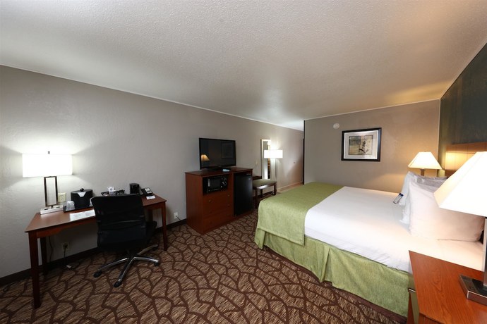 Imagen de la habitación del Hotel AmericInn by Wyndham Grand Rapids Airport North. Foto 6