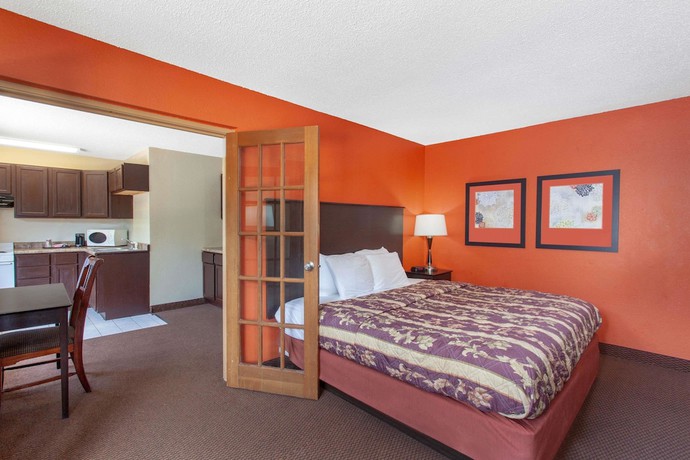 Imagen de la habitación del Hotel AmericInn by Wyndham Ham Lake. Foto 9