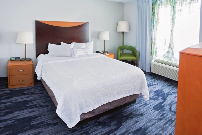 Imagen de la habitación del Hotel AmericInn by Wyndham Hays. Foto 6