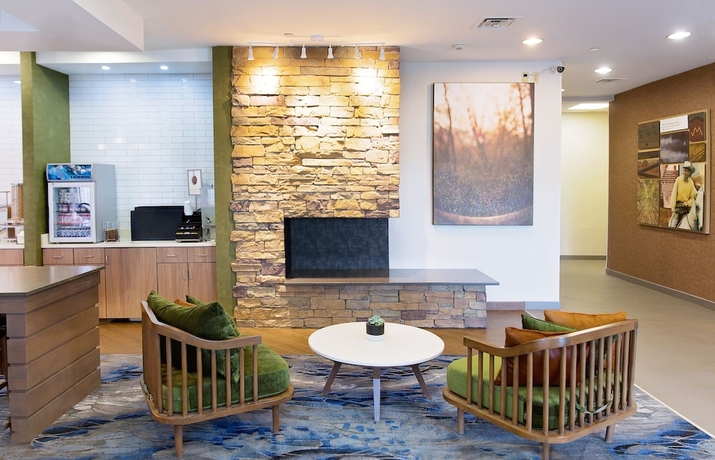 Imagen de los interiores del Hotel AmericInn by Wyndham Hays. Foto 16