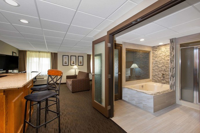 Imagen de la habitación del Hotel AmericInn by Wyndham La Crosse Riverfront Conference Center. Foto 7