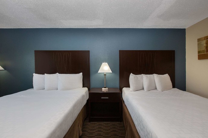Imagen de la habitación del Hotel AmericInn by Wyndham La Crosse Riverfront Conference Center. Foto 8
