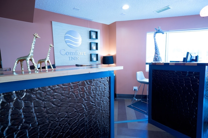 Imagen de los interiores del Hotel AmericInn by Wyndham Omaha Near Zoo. Foto 14