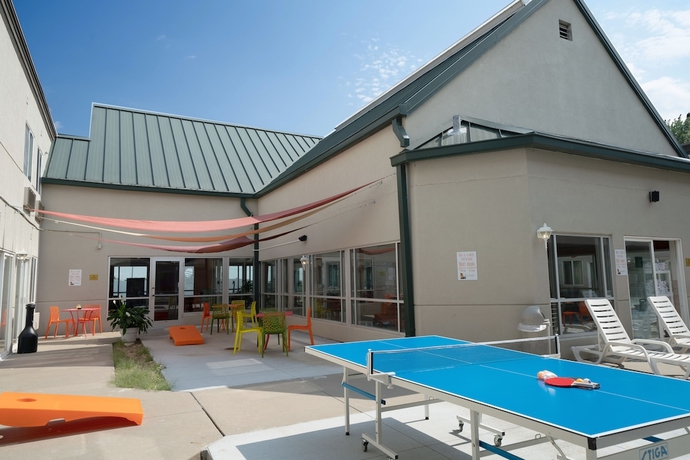 Imagen de los exteriores del Hotel AmericInn by Wyndham Omaha Near Zoo. Foto 9