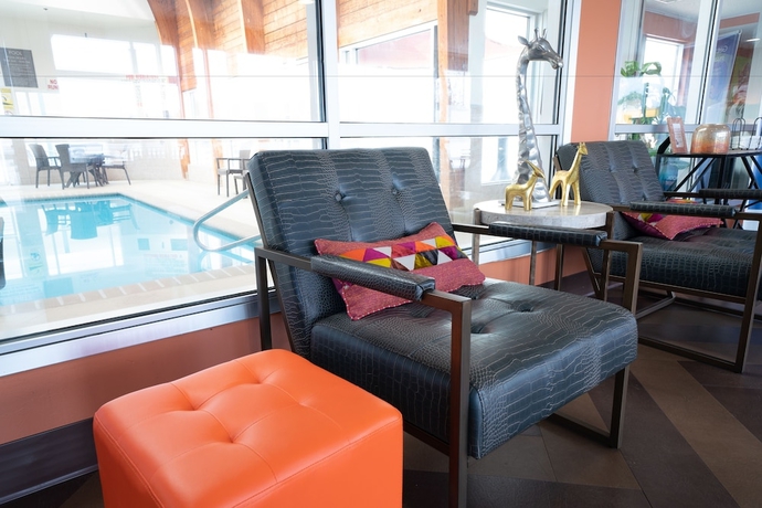 Imagen de los interiores del Hotel AmericInn by Wyndham Omaha Near Zoo. Foto 16