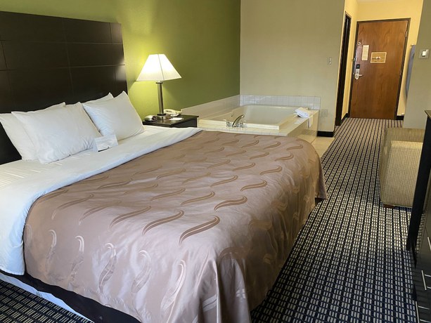 Imagen de la habitación del Hotel AmericInn by Wyndham Reedsburg. Foto 9