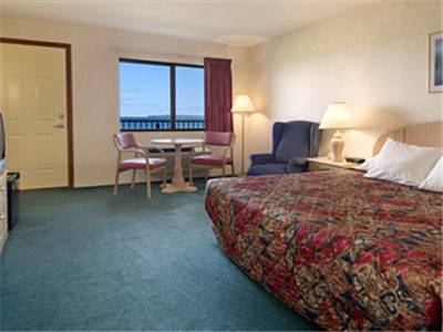 Imagen de la habitación del Hotel AmericInn by Wyndham Saint Ignace. Foto 5