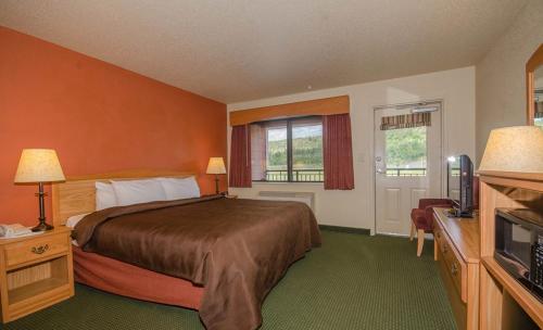 Imagen de la habitación del Hotel AmericInn by Wyndham Silver Bay. Foto 6