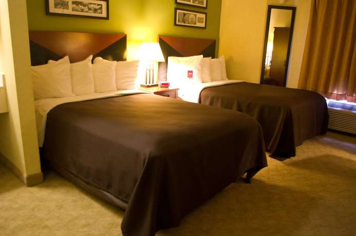 Imagen de la habitación del Hotel AmericInn by Wyndham Urbana/Champaign University Area. Foto 2