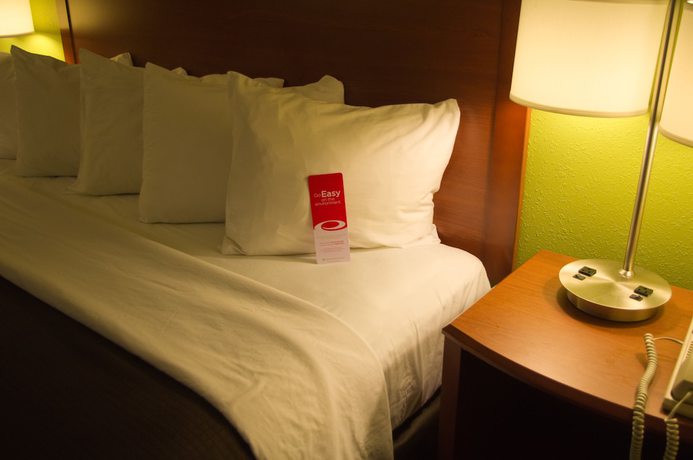 Imagen de la habitación del Hotel AmericInn by Wyndham Urbana/Champaign University Area. Foto 5