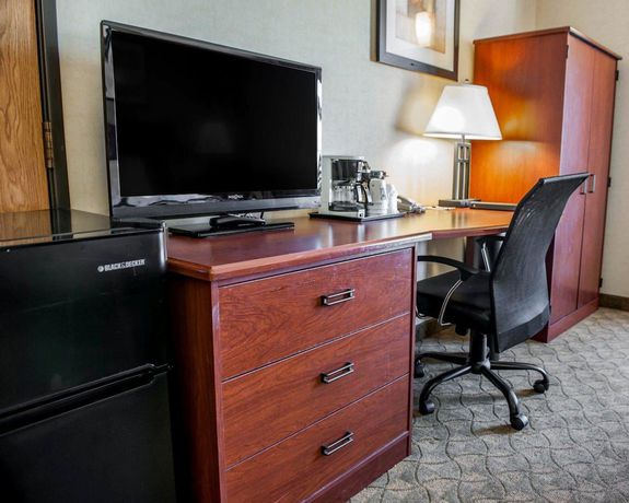 Imagen de la habitación del Hotel AmericInn by Wyndham Urbana/Champaign University Area. Foto 10