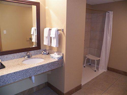 Imagen general del Hotel AmericInn by Wyndham Woodstock IL. Foto 1