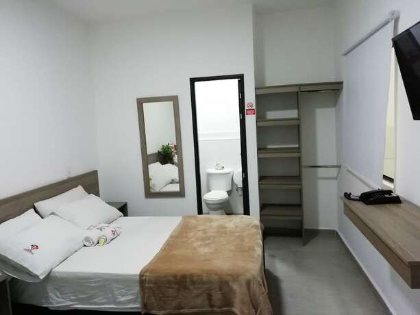 Imagen general del Hotel America 52. Foto 5