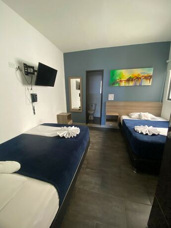 Imagen de la habitación del Hotel America 52. Foto 15