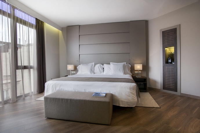 Imagen de la habitación del Hotel America Barcelona. Foto 10