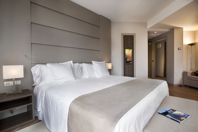 Imagen de la habitación del Hotel America Barcelona. Foto 11