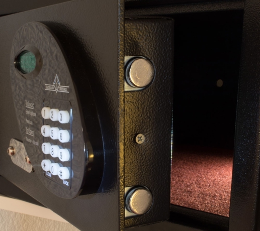 Imagen de la habitación del Hotel America, Cannes. Foto 10