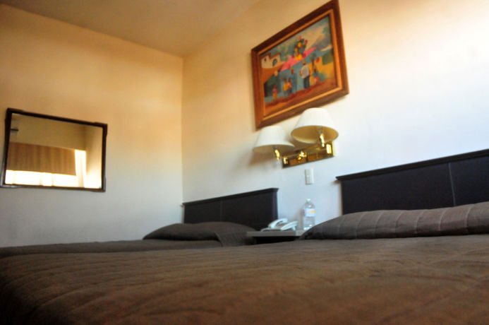 Imagen de la habitación del Hotel America Centro. Foto 6