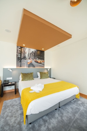 Imagen de la habitación del Hotel America Diamonds. Foto 11