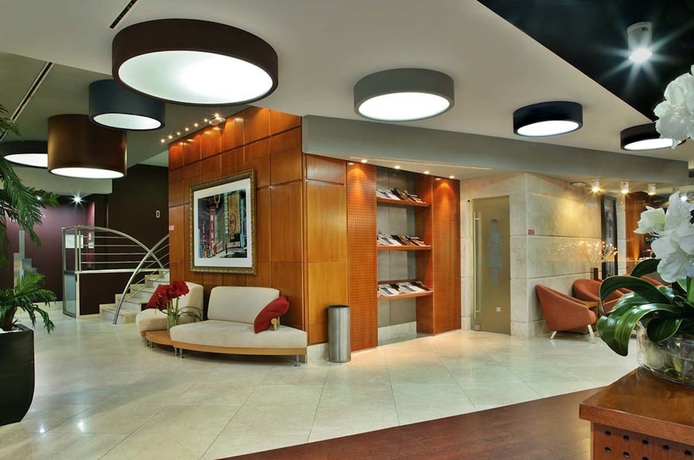 Imagen de los interiores del Hotel America Diamonds. Foto 18