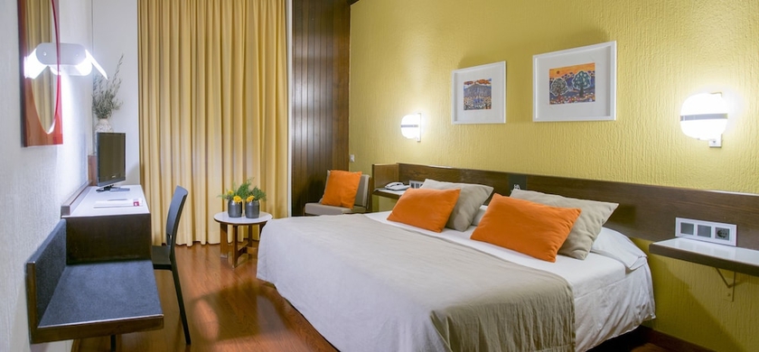 Imagen de la habitación del Hotel America, Igualada. Foto 3