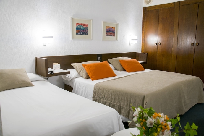 Imagen de la habitación del Hotel America, Igualada. Foto 10