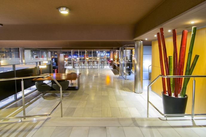 Imagen de los interiores del Hotel America, Igualada. Foto 18