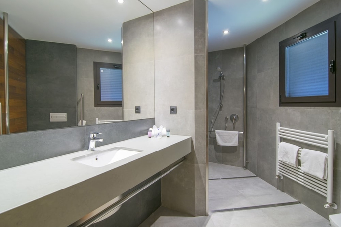 Imagen de la habitación del Hotel America, Igualada. Foto 15