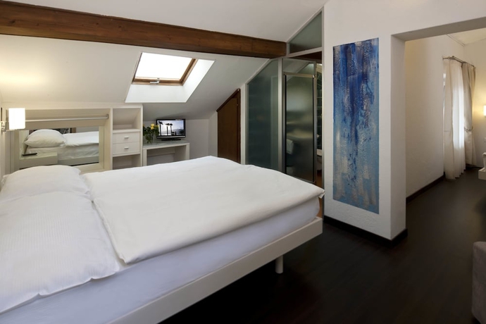 Imagen de la habitación del Hotel America, Locarno. Foto 9