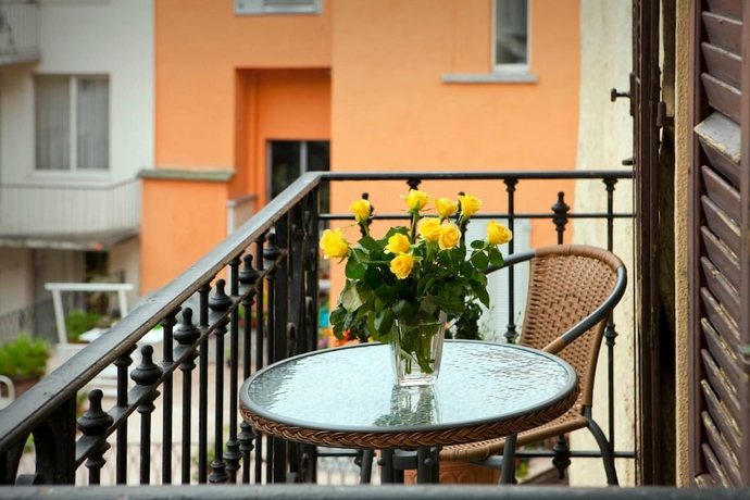 Imagen de la habitación del Hotel America, Locarno. Foto 17