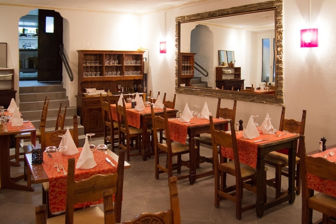Imagen del bar/restaurante del Hotel America, Locarno. Foto 3