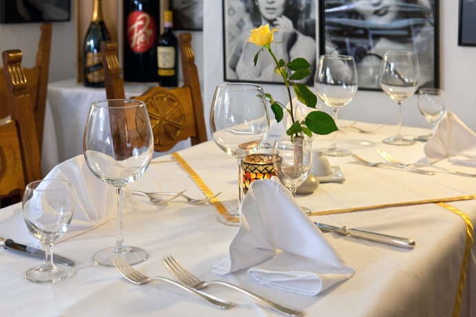 Imagen del bar/restaurante del Hotel America, Locarno. Foto 4