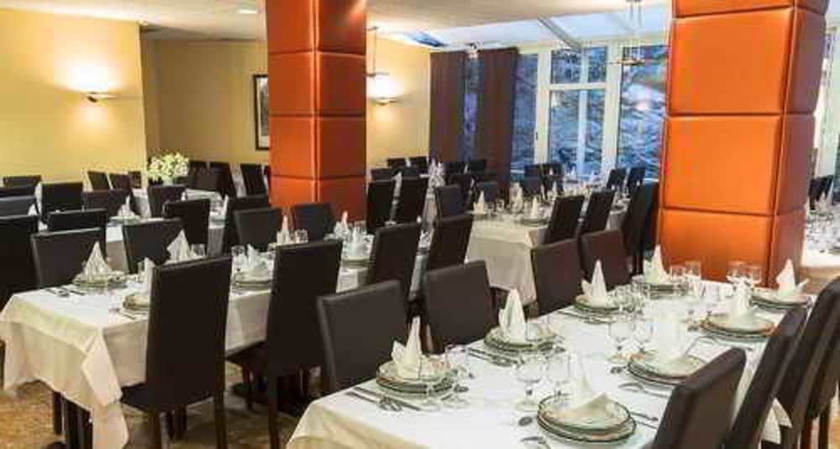 Imagen del bar/restaurante del Hotel America Lourdes. Foto 3