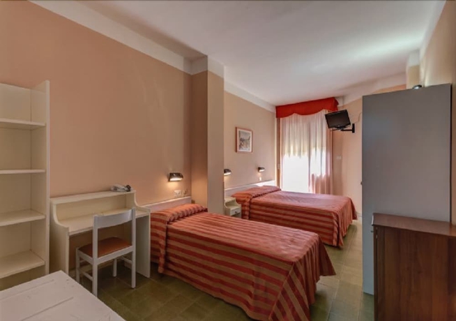 Imagen de la habitación del Hotel America, Marina di Camerota. Foto 7