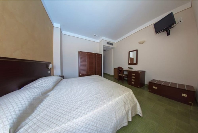 Imagen de la habitación del Hotel America, Marina di Camerota. Foto 10
