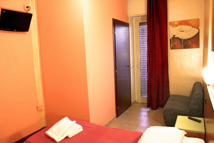Imagen de la habitación del Hotel America, Mil&aacute;n. Foto 3