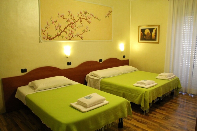 Imagen de la habitación del Hotel America, Mil&aacute;n. Foto 7