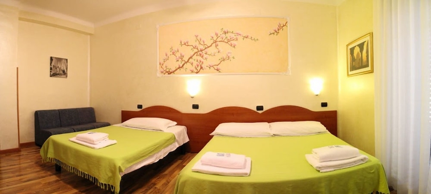 Imagen de la habitación del Hotel America, Mil&aacute;n. Foto 8