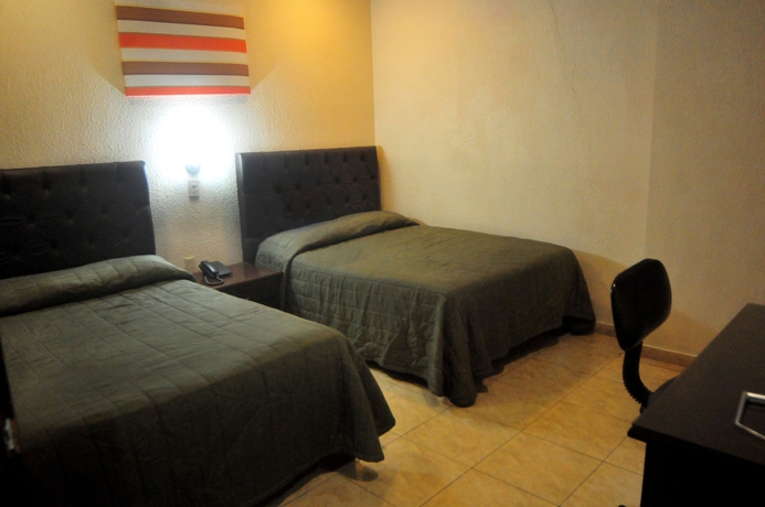 Imagen de la habitación del Hotel America Palacio. Foto 6