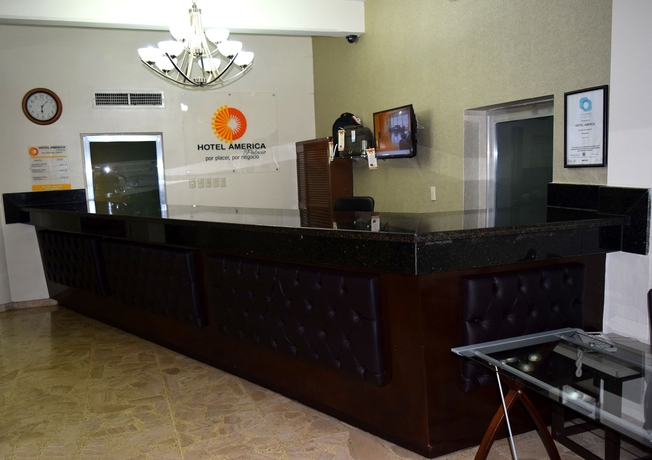 Imagen de los interiores del Hotel America Palacio. Foto 10