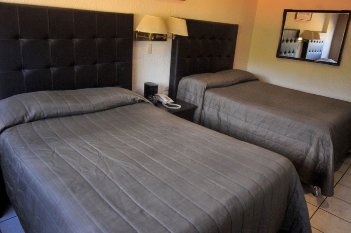 Imagen de la habitación del Hotel America Palacio. Foto 7
