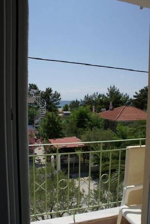 Imagen de los exteriores del Hotel America, Tasos. Foto 18